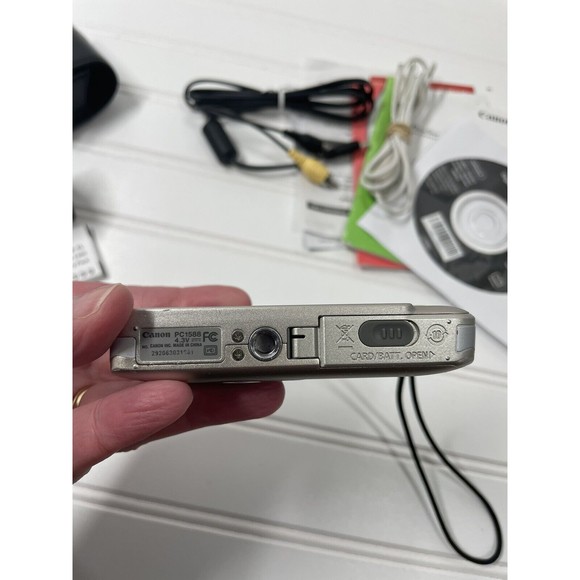 Canon PowerShot ELPH 100 HS Digital Camera Silver 12.1MP 4x Zoom Tested - Picture 9 of 12